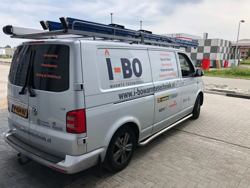 Autoreclame voor I-BO Warmte Techniek