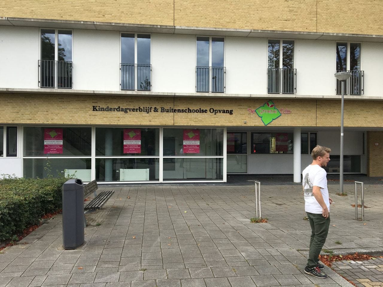 Gevelreclame Rotterdam: vrolijke kleurrijke gevelbelettering voor kinderdagverblijf De Groene Tuin